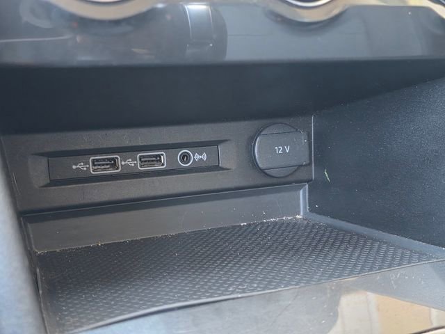 Used 2018 Volkswagen Tiguan SE FWD image 21