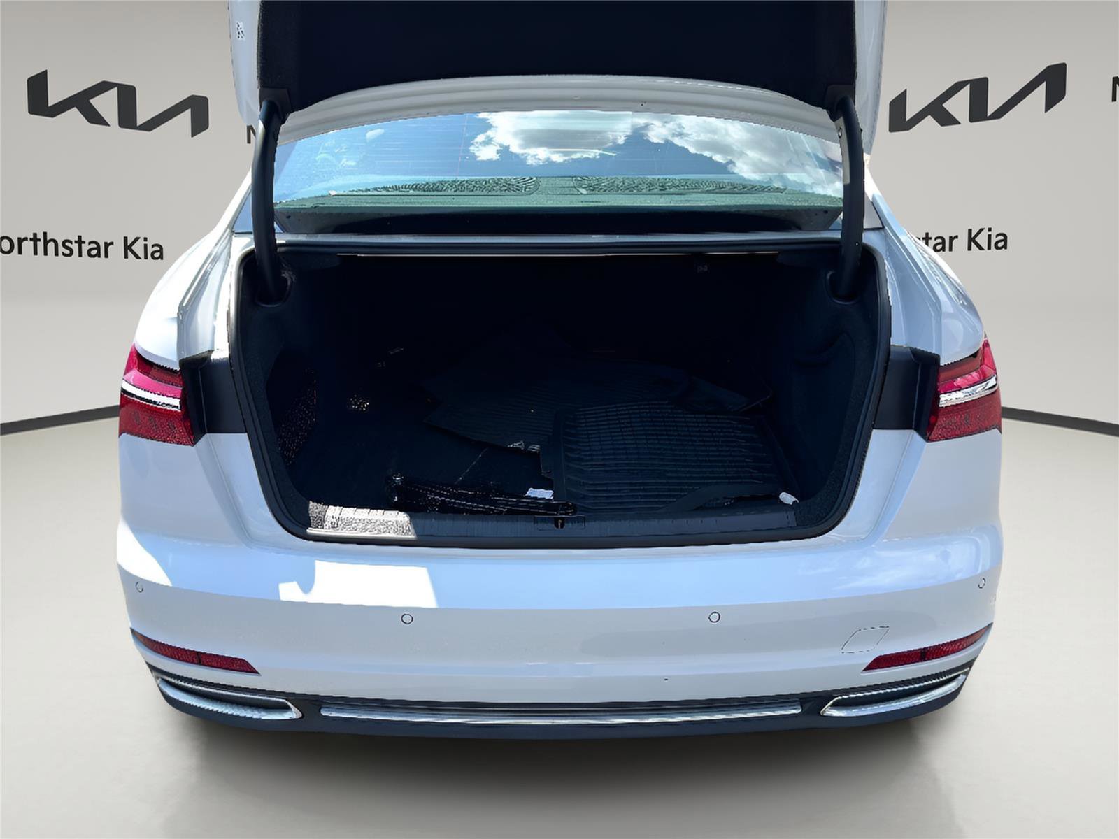 Used 2023 Audi A6 Premium Plus w/ Premium Plus Package AWD/4WD image 26