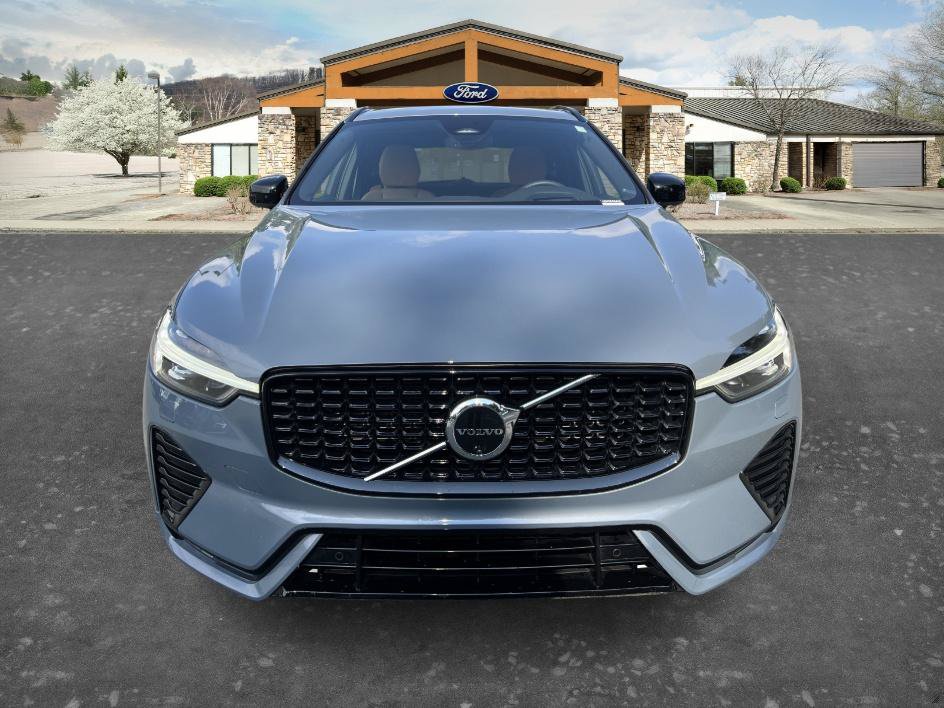 Used 2024 Volvo XC60 B5 Ultimate w/ Protection Package Premier AWD/4WD video 2