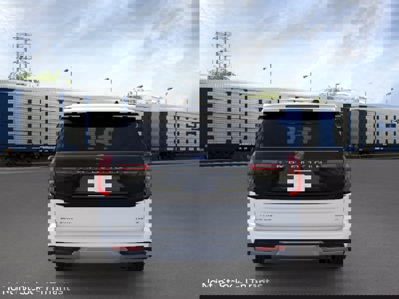 New 2026 Ford Expedition Max Platinum image 5