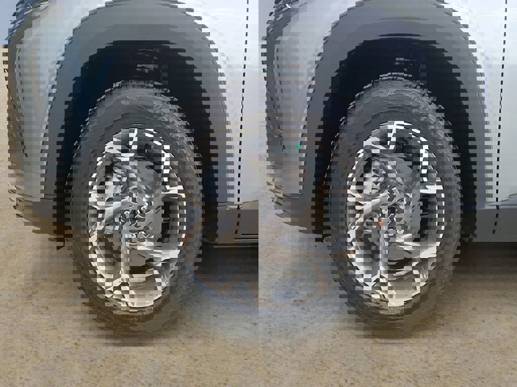 New 2026 Chevrolet Trax LT w/ Sunroof Package image 14