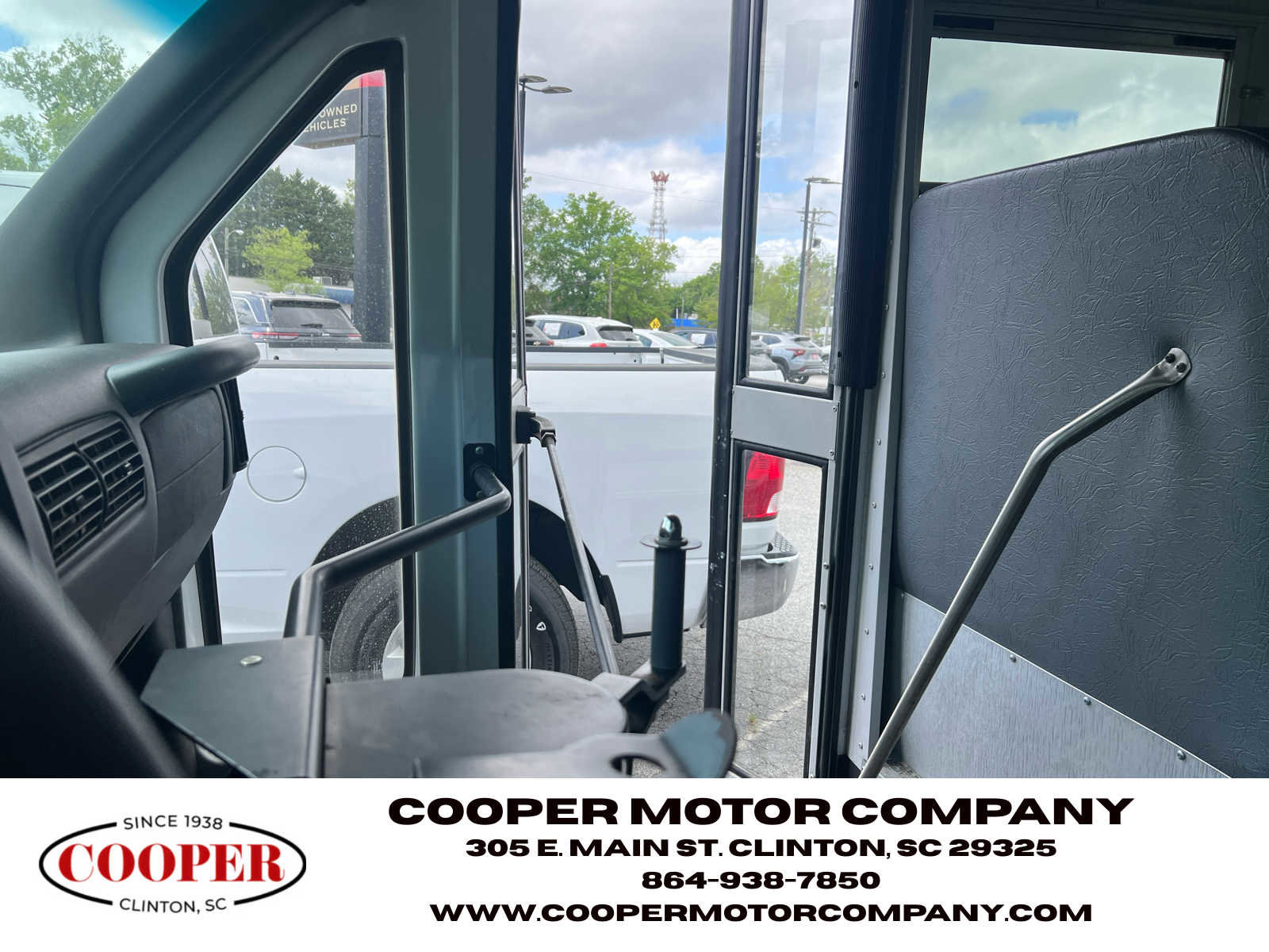 Used 2002 GMC Savana 3500 image 16