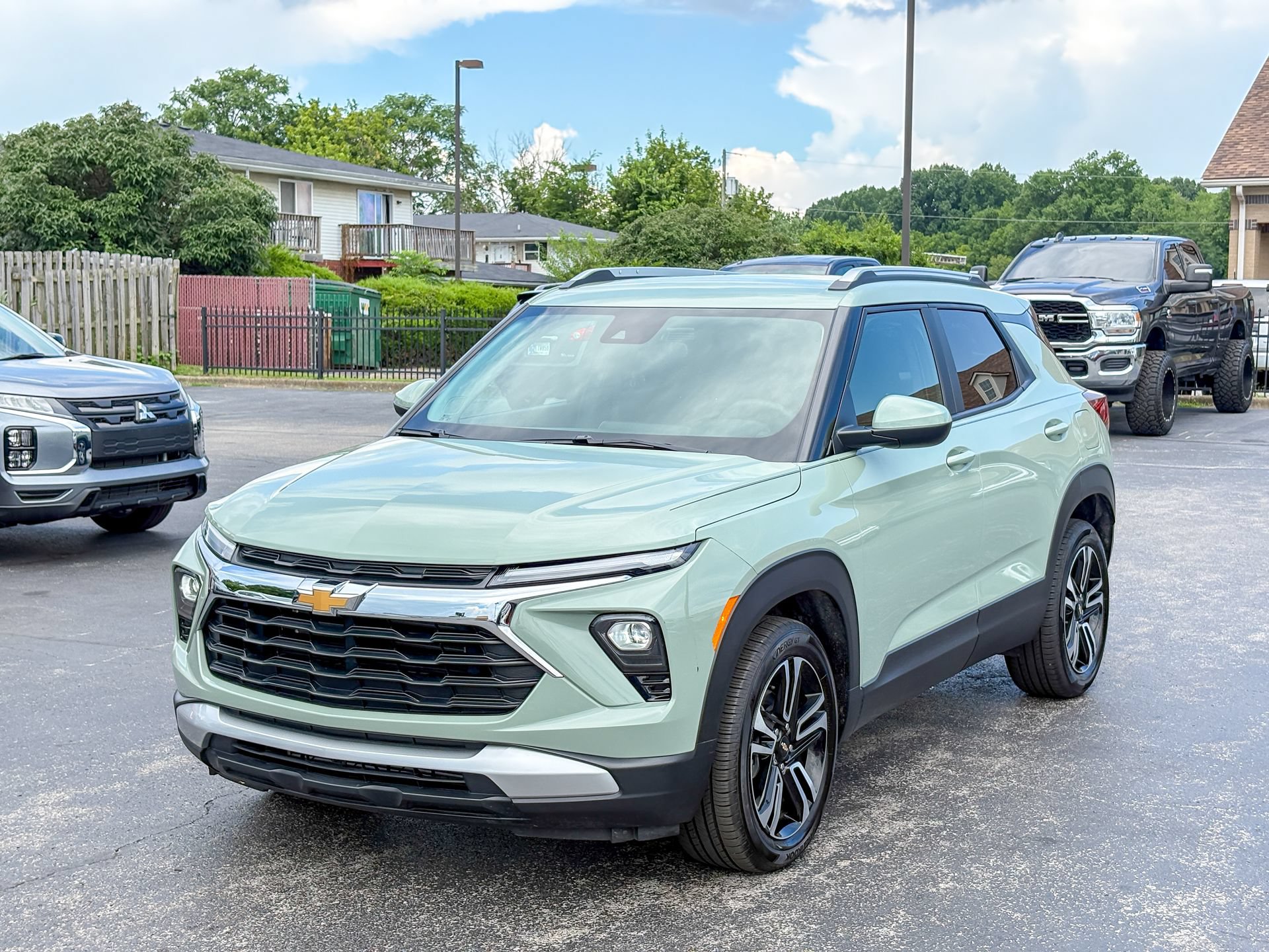 Used 2026 Chevrolet TrailBlazer LT FWD image 5