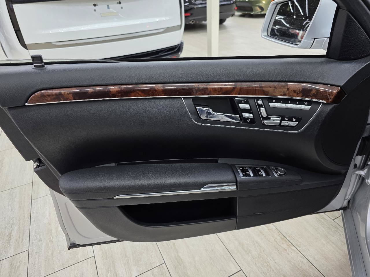 Used 2010 Mercedes-Benz S 550 image 40