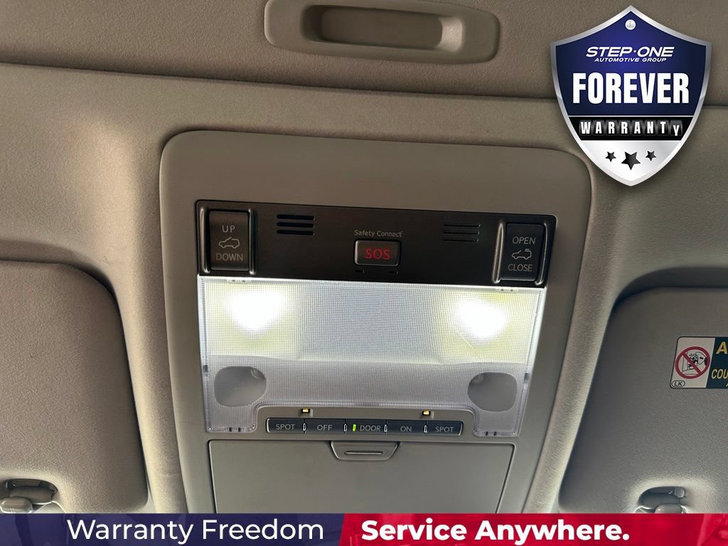 Used 2013 Lexus LX 570 4WD w/ Luxury Pkg w/Pre-crash image 25