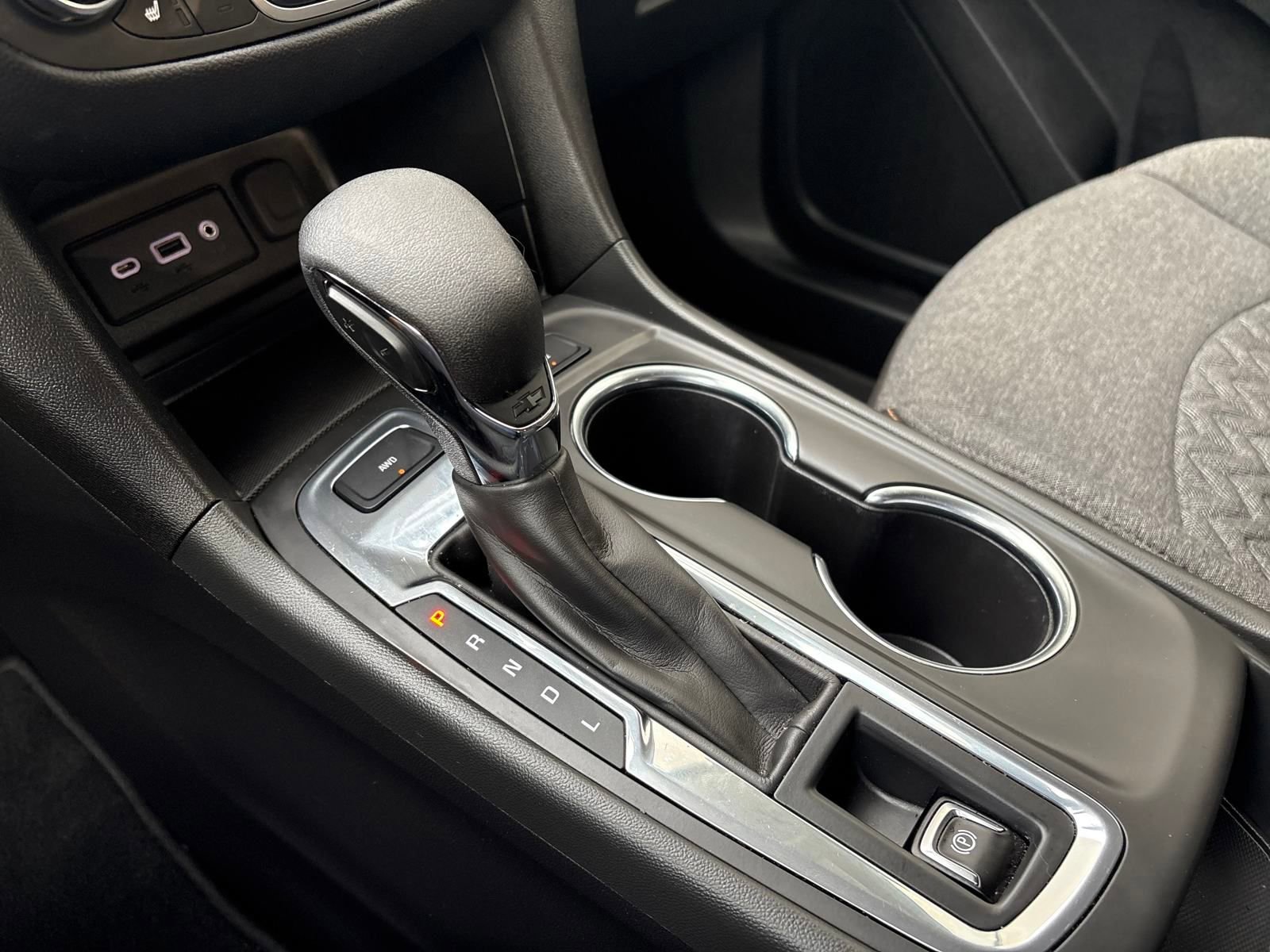 Used 2022 Chevrolet Equinox LT image 29