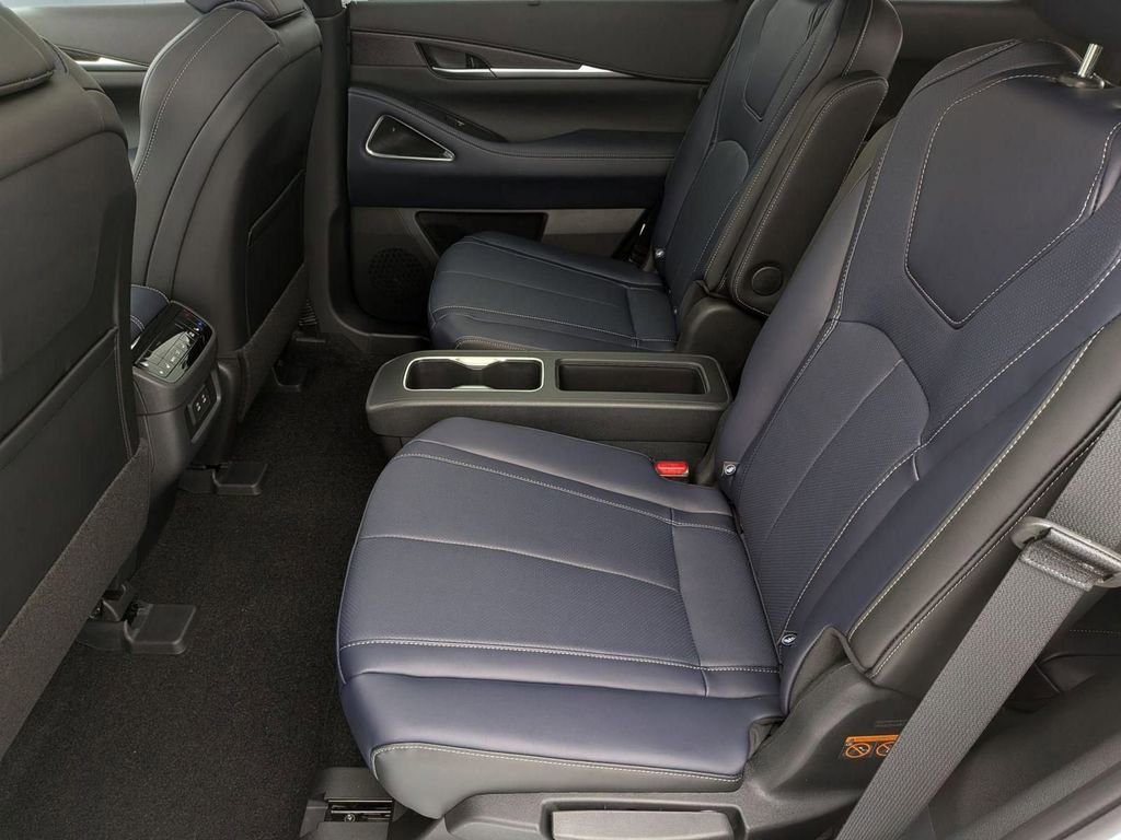 New 2026 INFINITI QX60 Sport w/ Dark Cargo Package image 28