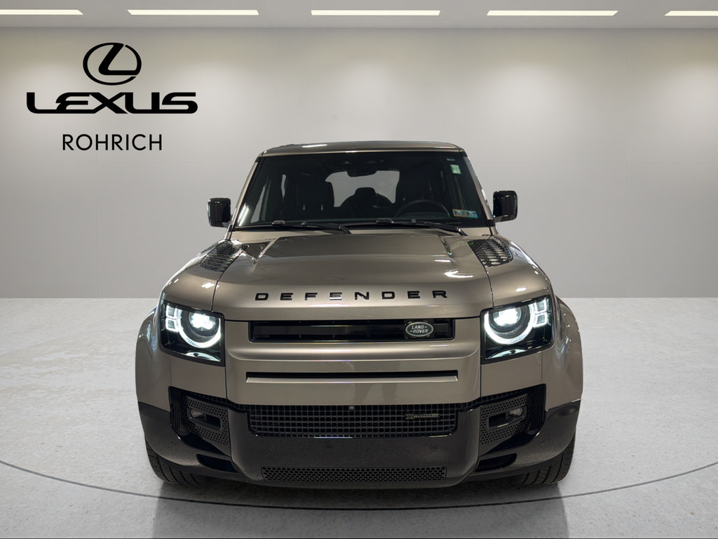 Used 2023 Land Rover Defender 110 X-Dynamic SE AWD/4WD image 2