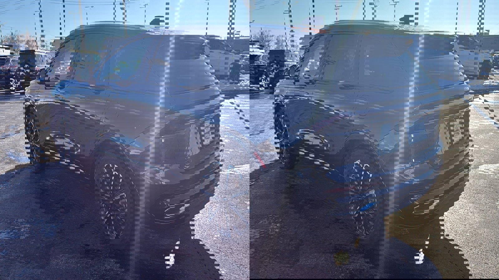 Used 2024 Lincoln Nautilus Reserve w/ Equipment Group 202A image 6