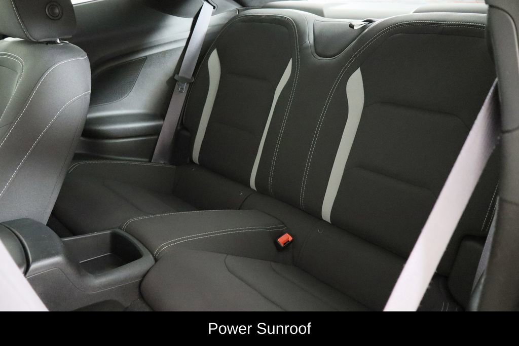 Used 2017 Chevrolet Camaro SS image 8
