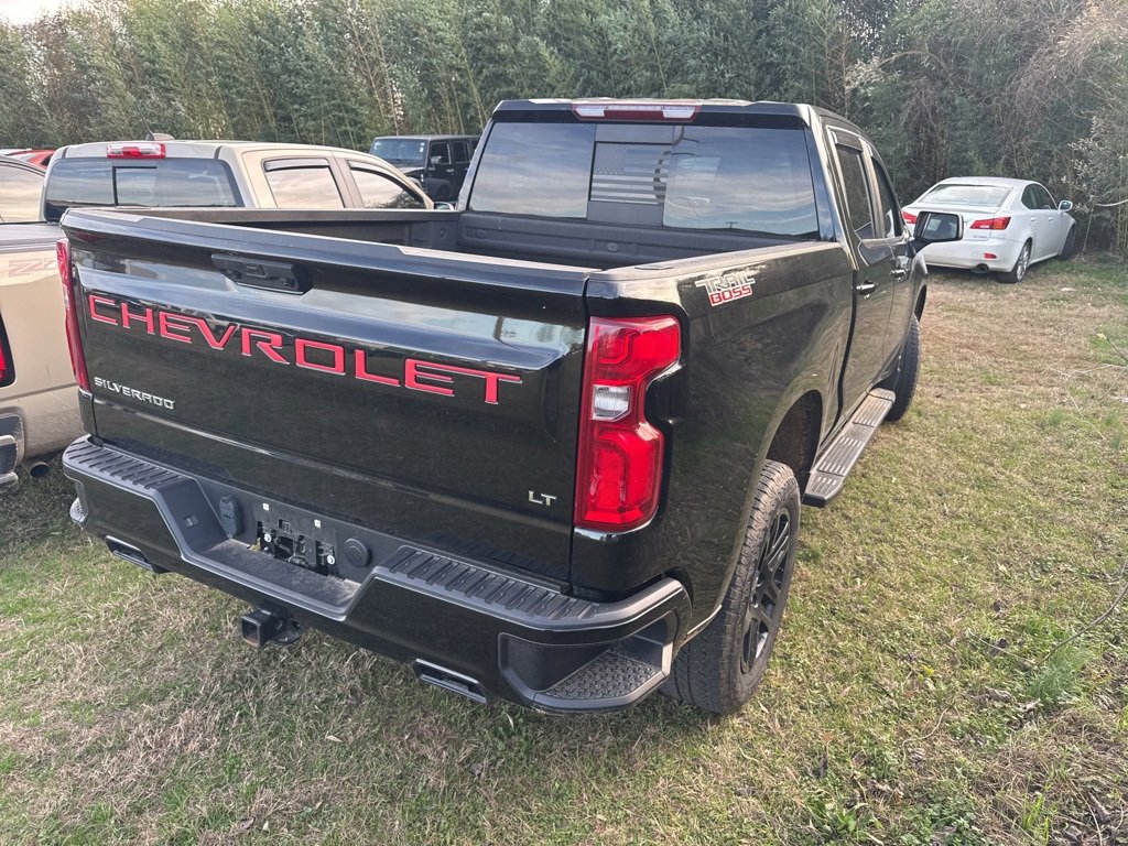 Used 2023 Chevrolet Silverado 1500 LT Trail Boss w/ Convenience Package II image 3