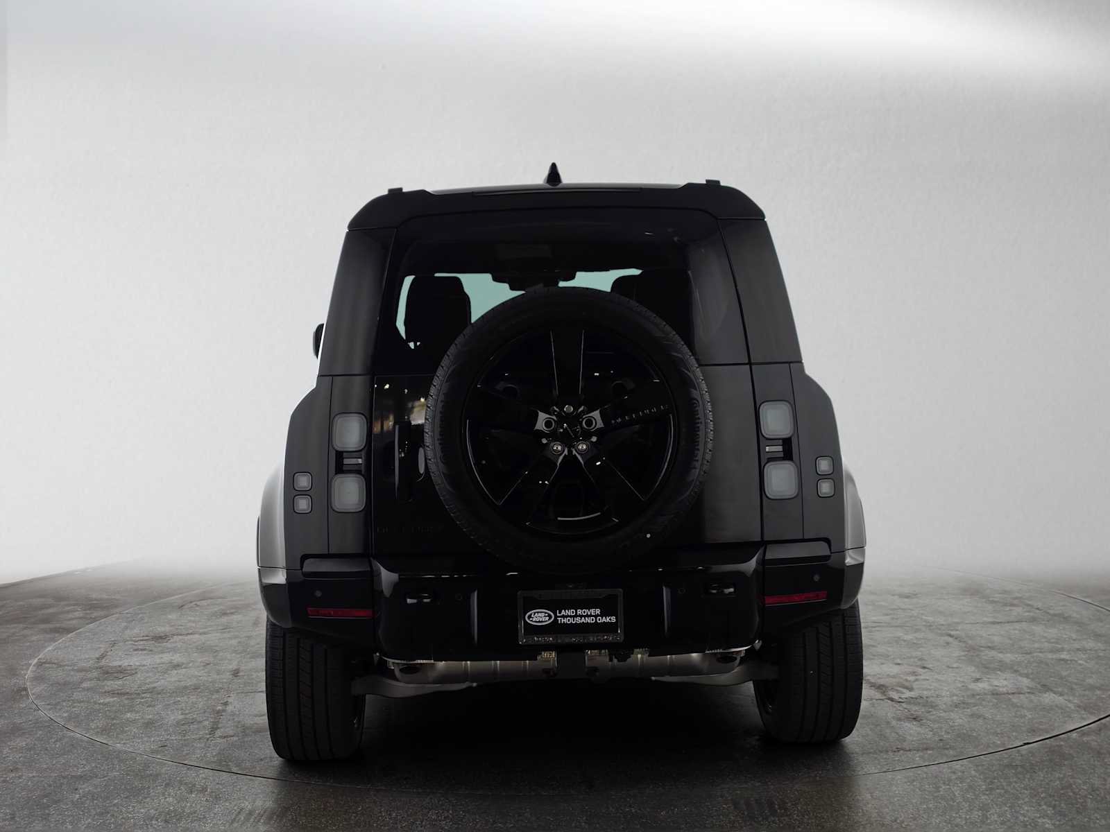 New 2026 Land Rover Defender 110 X-Dynamic SE AWD/4WD image 4