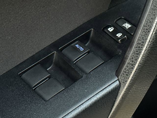 Used 2017 Toyota Corolla LE image 18