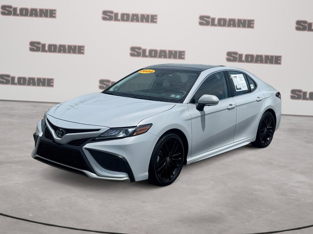 Used 2024 Toyota Camry XSE w/ Navigation Package AWD/4WD image 1