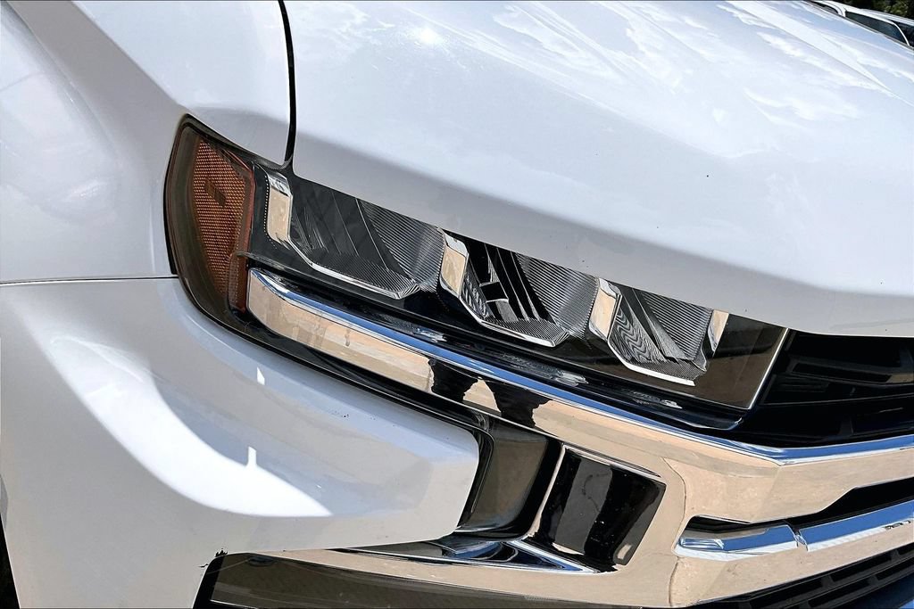 Used 2019 Chevrolet Silverado 1500 LT w/ Texas Edition AWD/4WD image 35