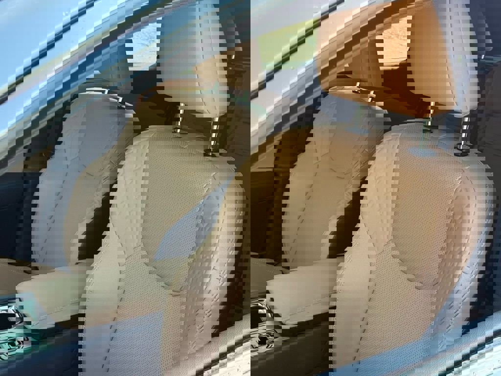 Used 2023 Lexus RX 350 Premium w/ Accessory Package (Z1) image 19