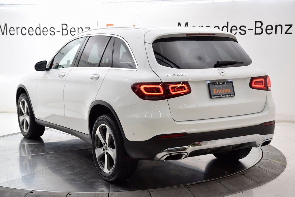 Used 2022 Mercedes-Benz GLC 300 image 4