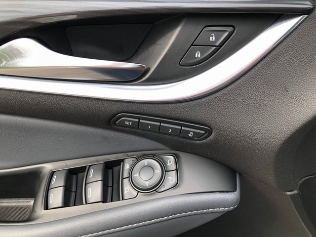 Used 2024 Buick Enclave Premium image 16