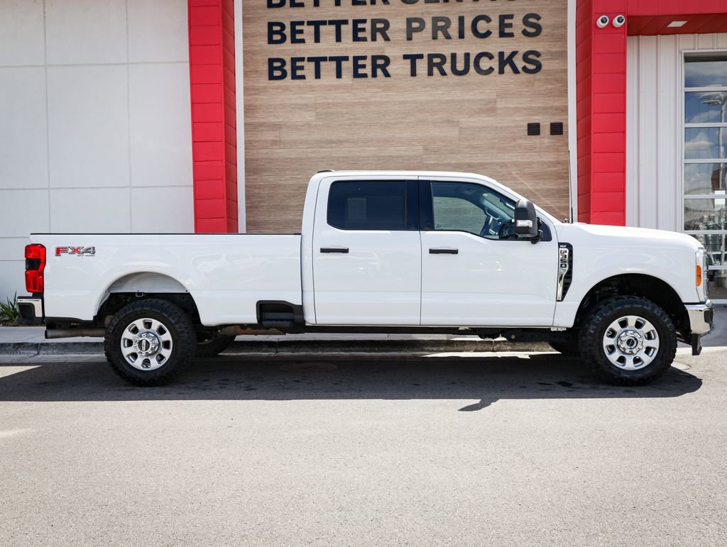 Used 2023 Ford F350 XLT w/ 360-Degree Camera Package AWD/4WD image 2