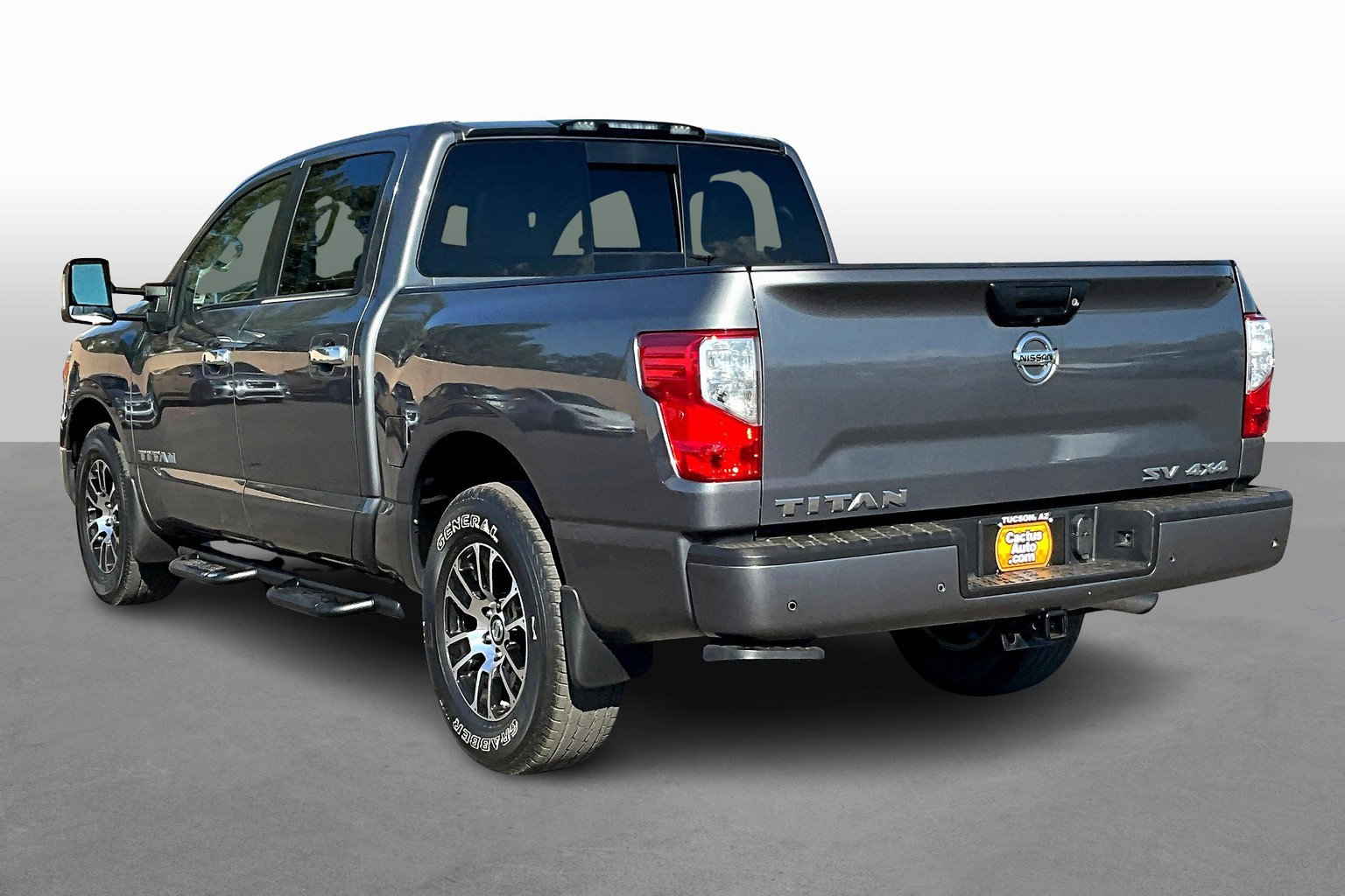 Used 2021 Nissan Titan SV w/ SV Convenience Package image 11