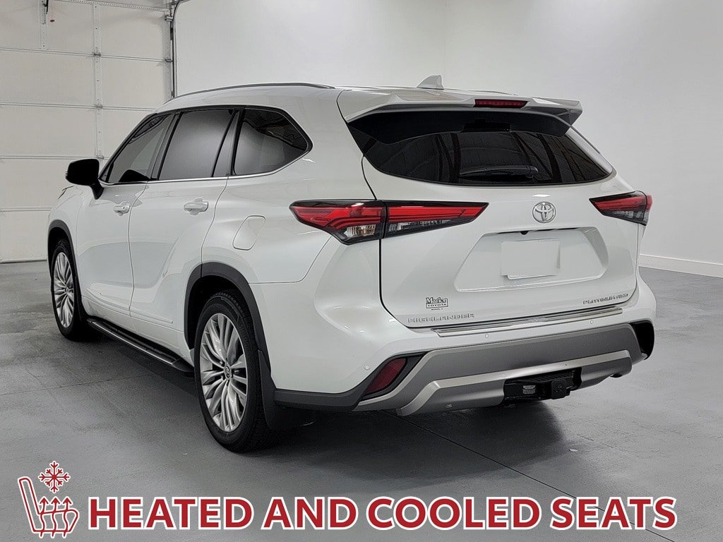 Used 2022 Toyota Highlander Platinum AWD/4WD image 6