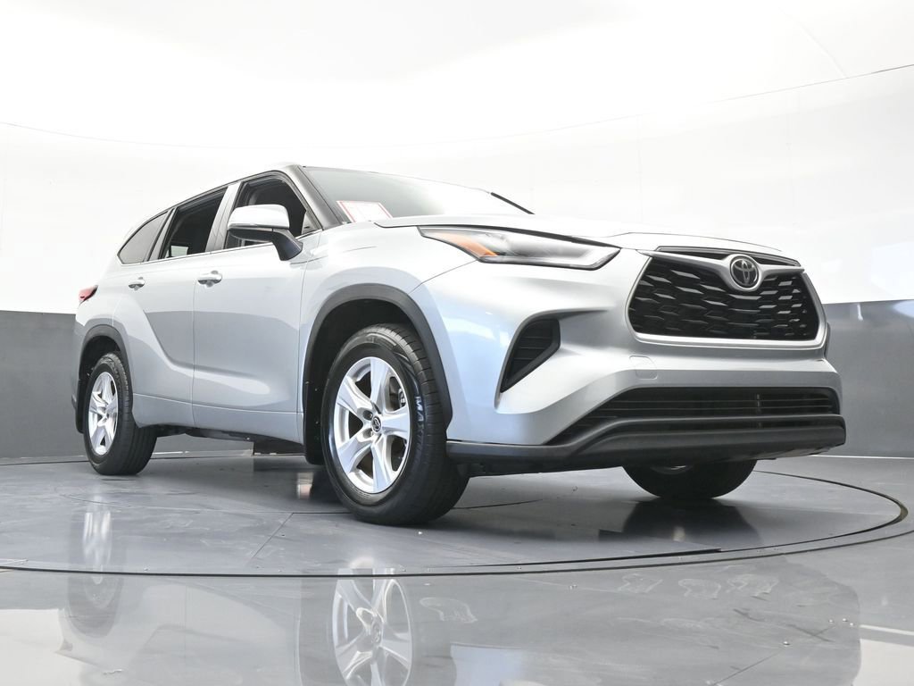 Used 2022 Toyota Highlander L AWD/4WD image 58