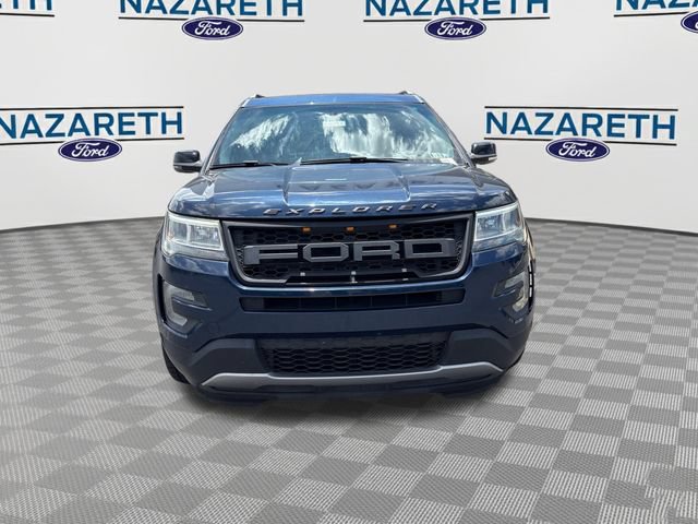 Used 2017 Ford Explorer XLT AWD/4WD image 2
