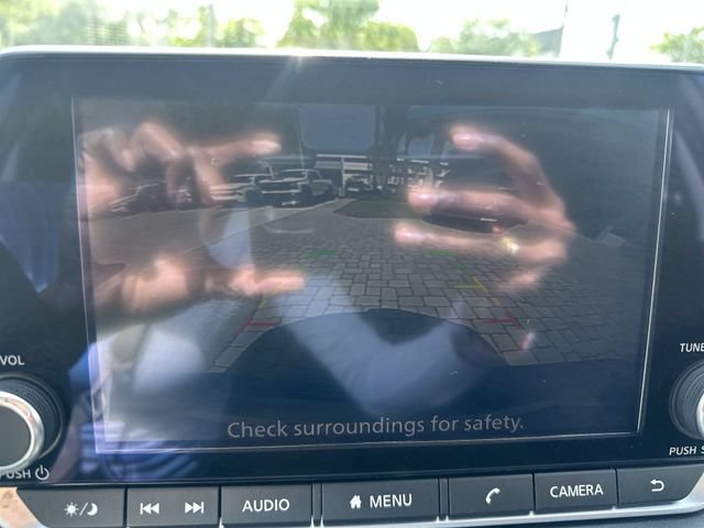 Used 2024 Nissan Rogue SV FWD image 24