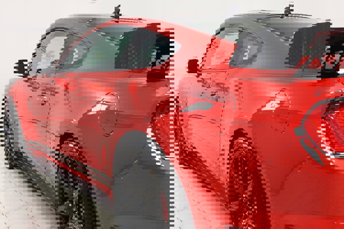 Used 2022 Ford Mustang Shelby GT500 w/ Carbon Fiber Track Pack image 42