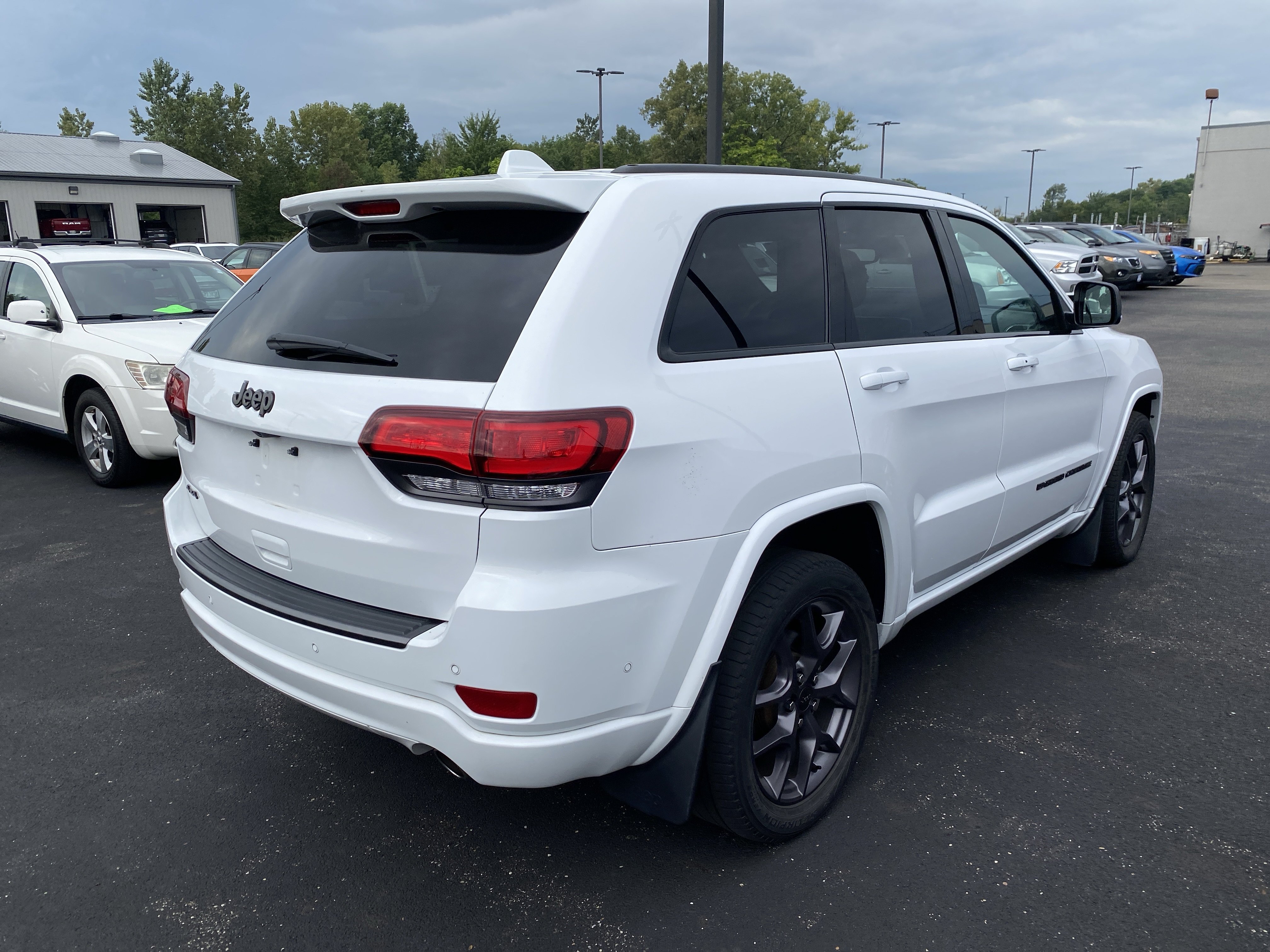 Used 2021 Jeep Grand Cherokee Limited w/ Quick Order Package 28K 80th AWD/4WD image 2