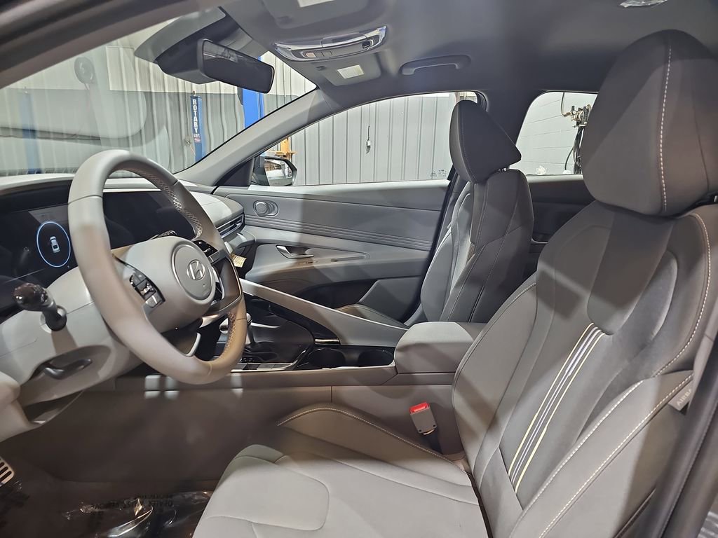 New 2026 Hyundai Elantra Sport image 14