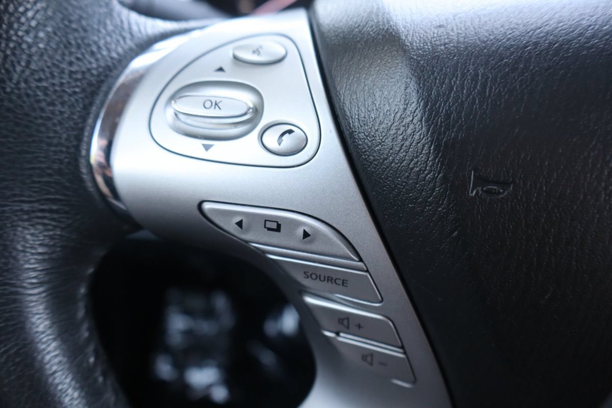 Used 2015 Nissan Murano SV w/ Premium Package AWD/4WD image 30