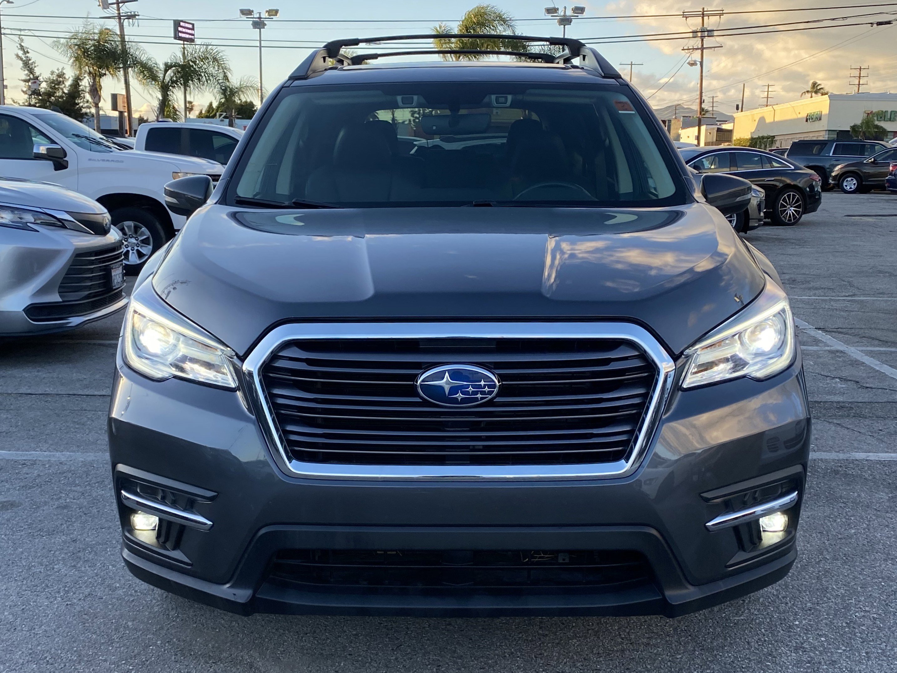 Used 2021 Subaru Ascent Limited w/ Technology Package AWD/4WD image 3
