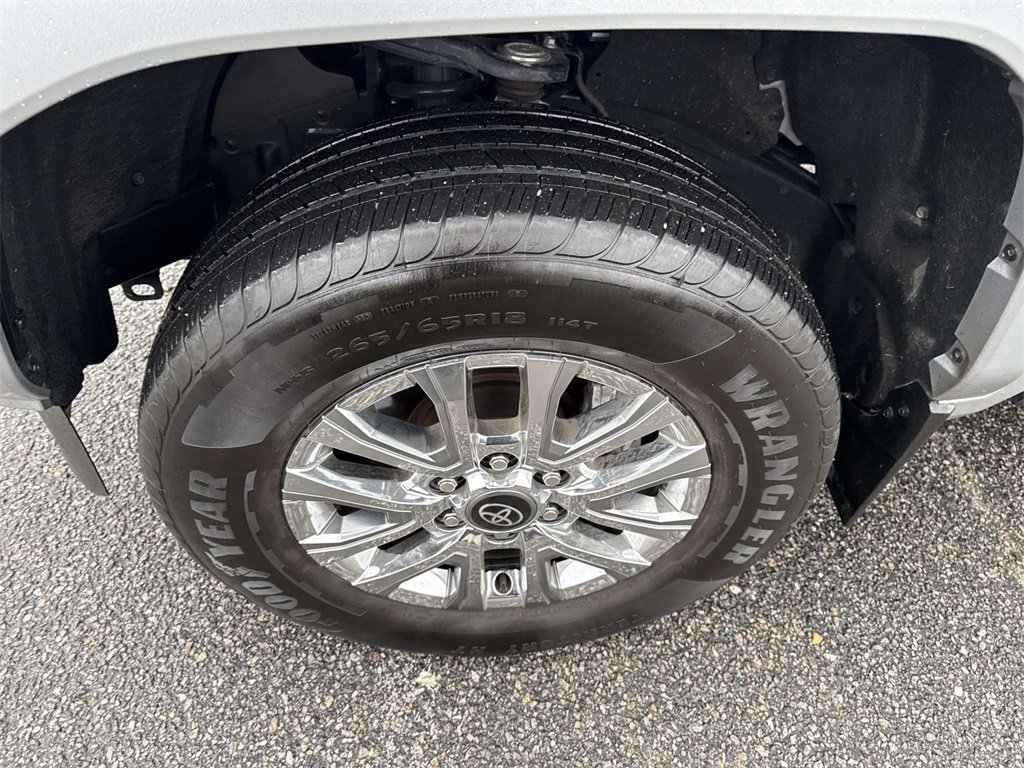 Certified 2025 Toyota Tacoma Limited image 11