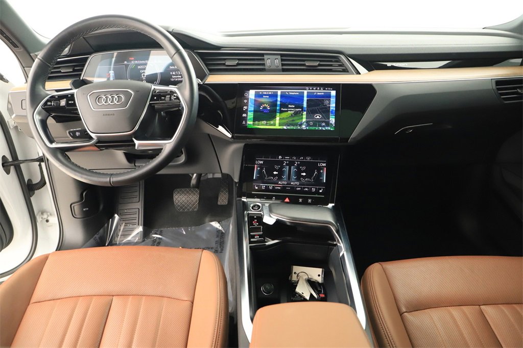 Certified 2024 Audi Q8 e-tron Premium Plus w/ Premium Plus Package image 18