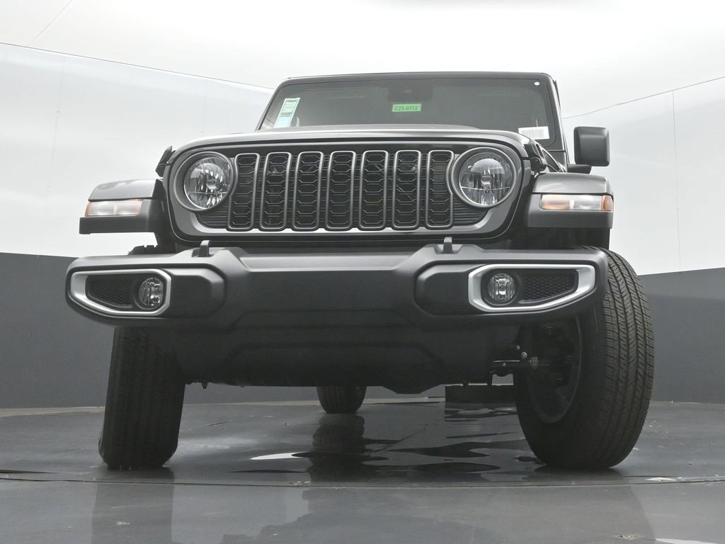 New 2025 Jeep Gladiator Sport image 29