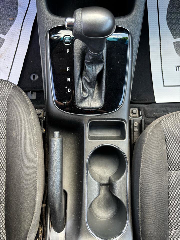 Used 2018 Kia Forte LX FWD image 11
