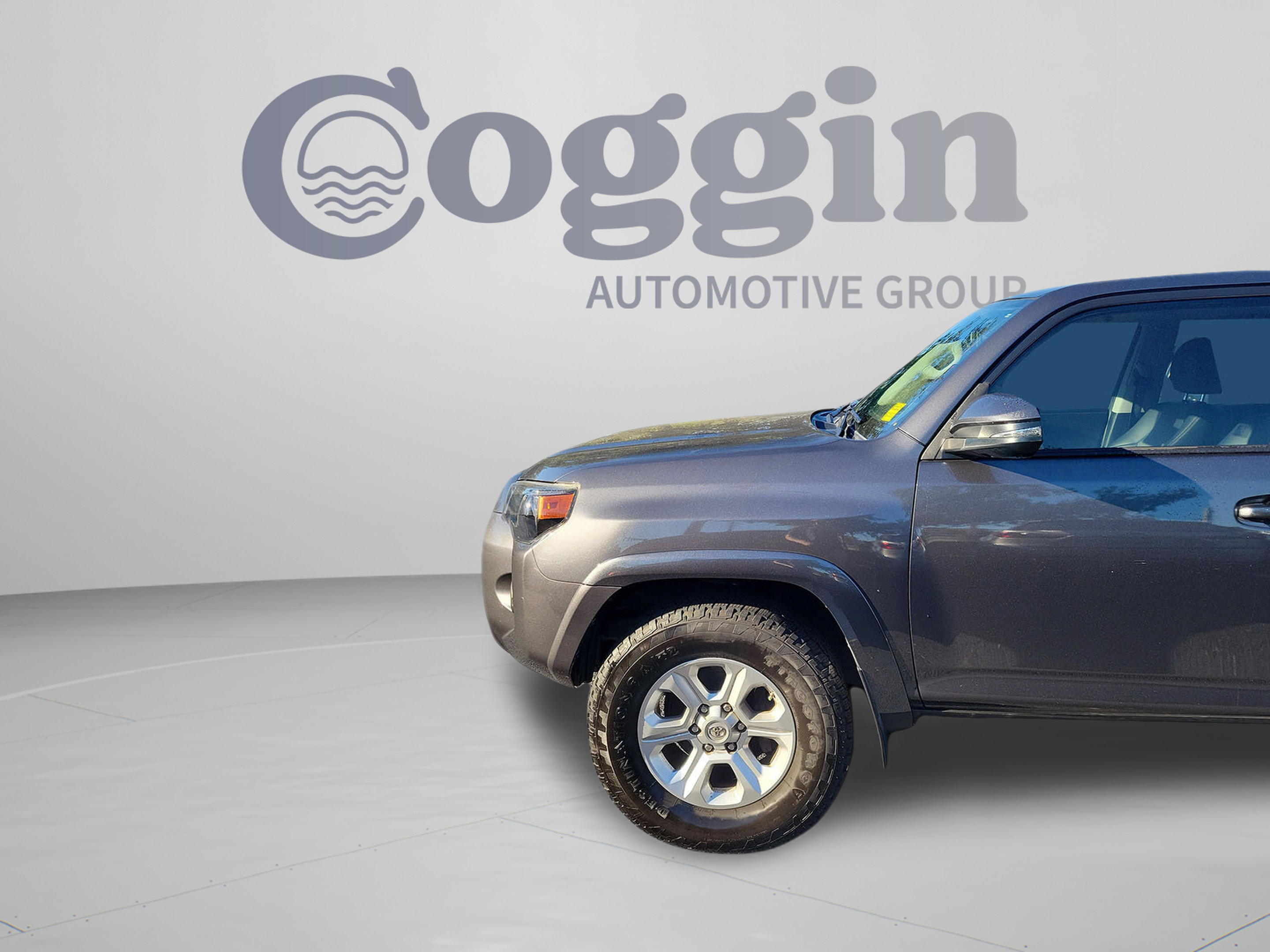 Used 2021 Toyota 4Runner SR5 Premium w/ Moonroof Package AWD/4WD image 26