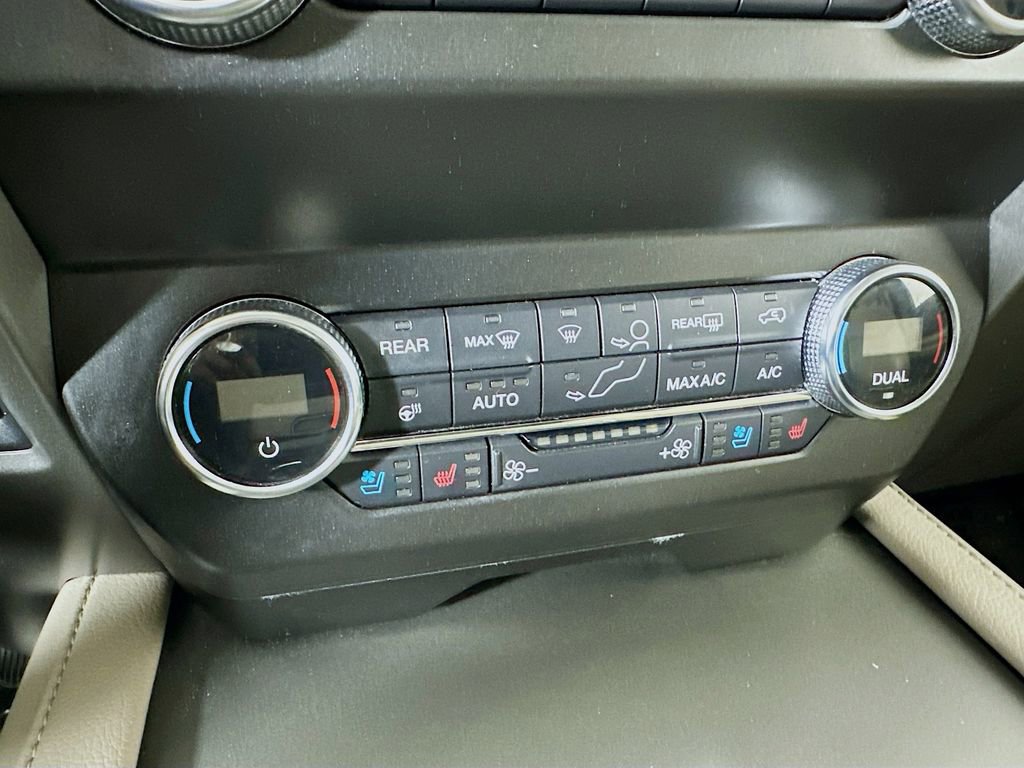 Used 2020 Ford Expedition XLT w/ Equipment Group 202A image 17