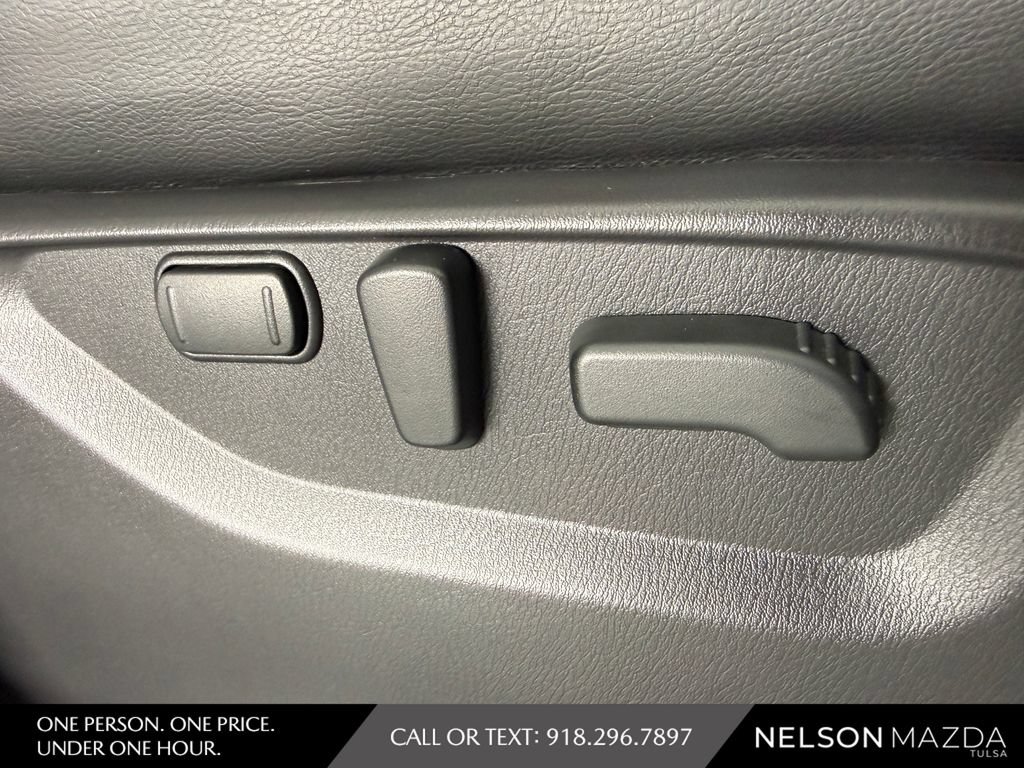 Used 2023 Nissan Armada SL w/ Captain's Chairs Package RWD image 55