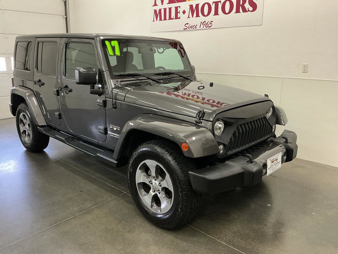 Used 2017 Jeep Wrangler Unlimited Sahara w/ Connectivity Group AWD/4WD image 1