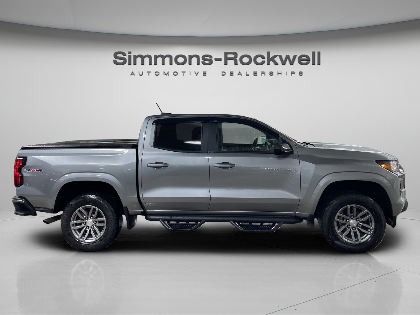 Used 2023 Chevrolet Colorado LT w/ LT Convenience Package II AWD/4WD image 6