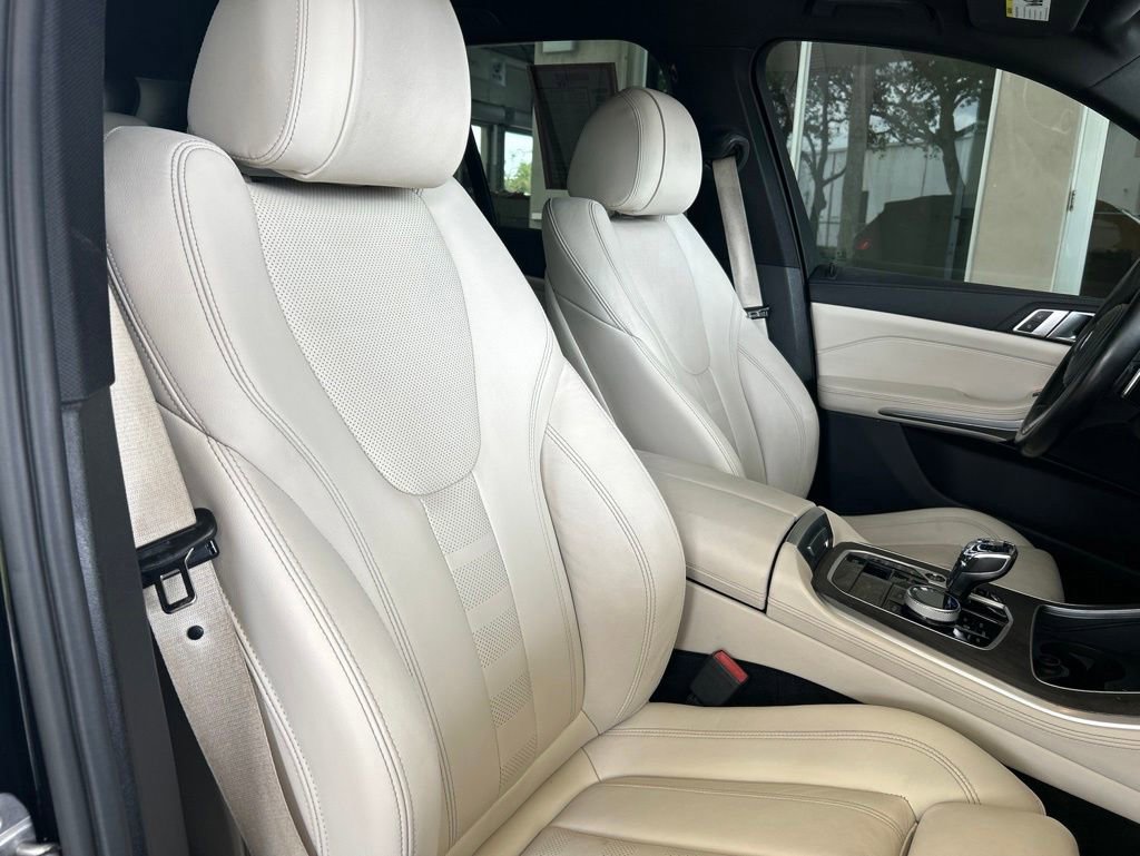 Used 2022 BMW X5 sDrive40i w/ M Sport Package RWD image 24