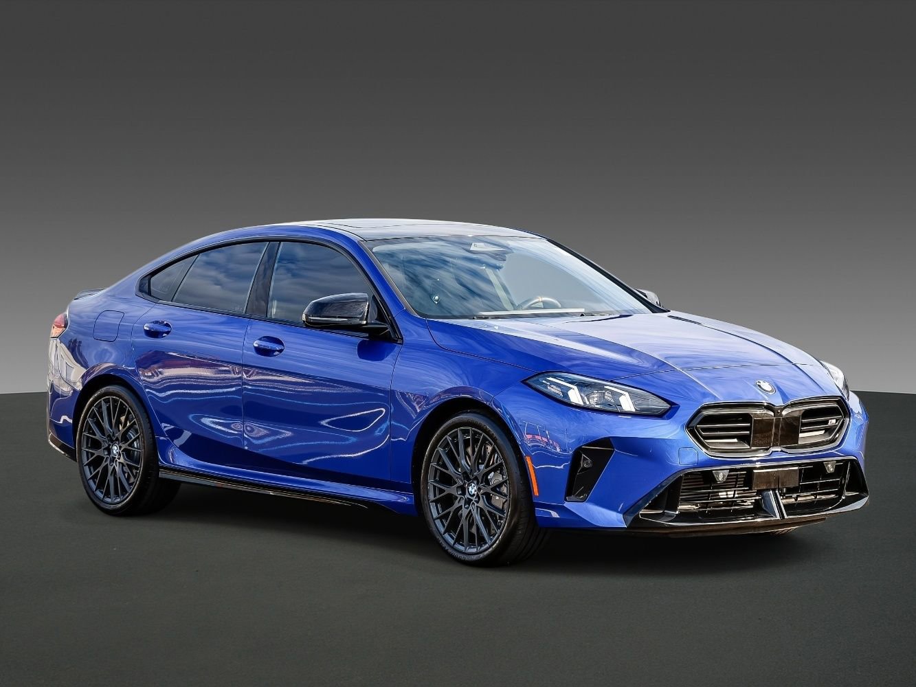 Used 2025 BMW M235i xDrive w/ M Performance Package image 5