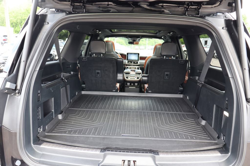Used 2021 Lincoln Navigator L Reserve AWD/4WD image 27