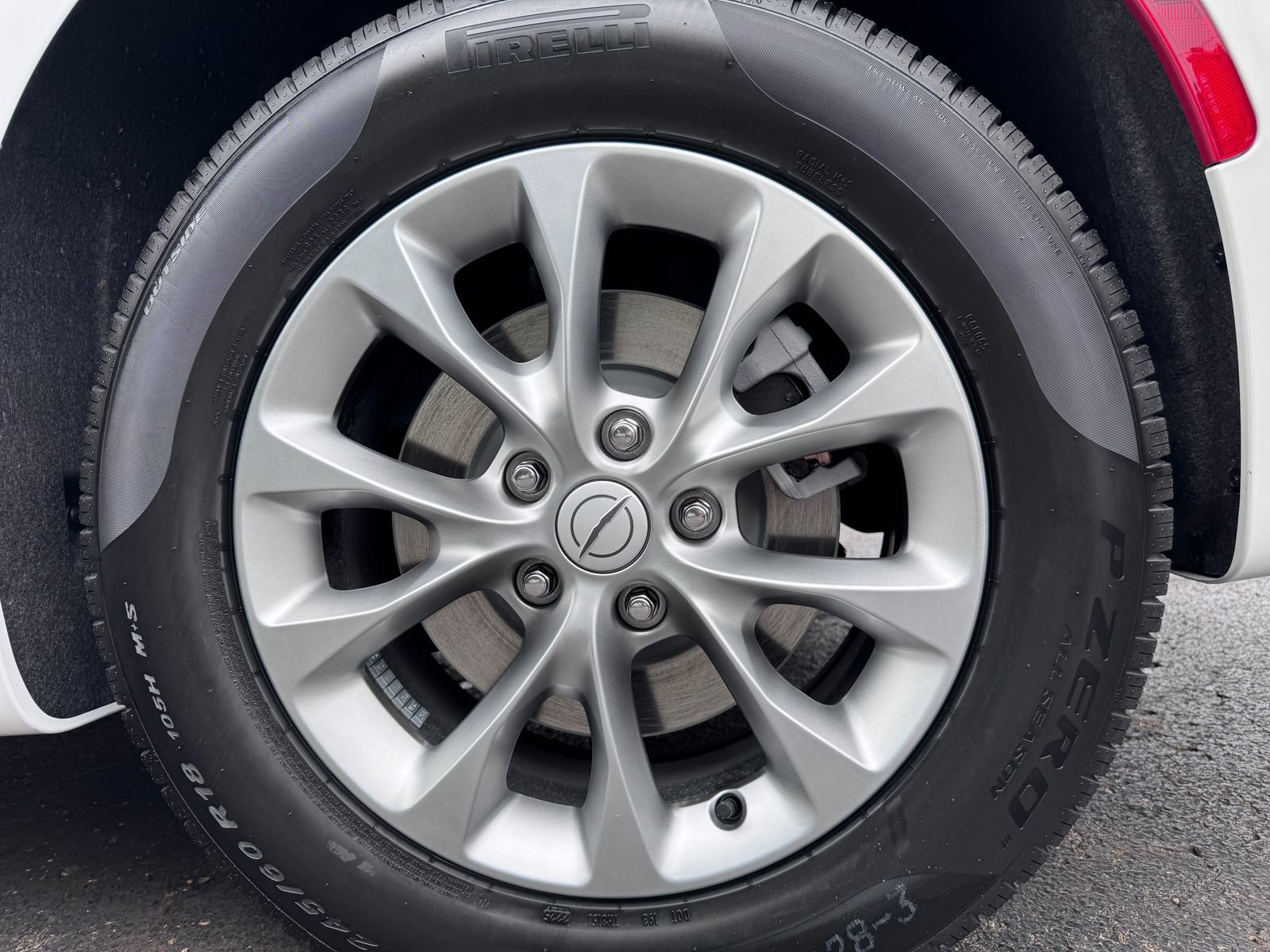 New 2025 Chrysler Pacifica Select image 31