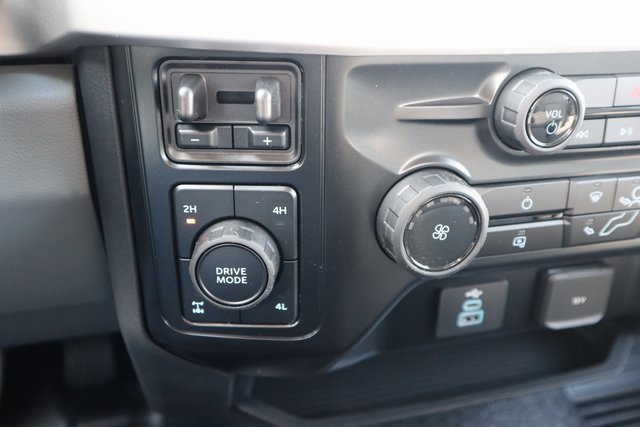 New 2026 Ford F250 XL w/ XL Chrome Package image 13