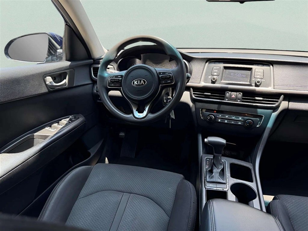 Used 2017 Kia Optima LX FWD image 18