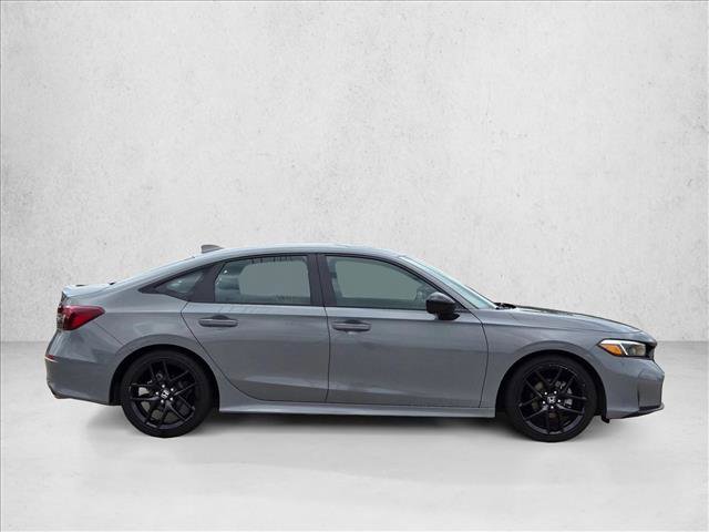 Used 2025 Honda Civic Sport image 4
