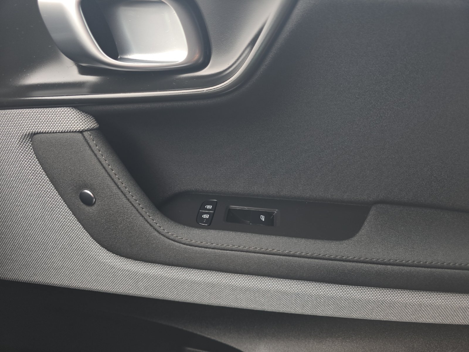Used 2024 Polestar Polestar 2 AWD/4WD image 18